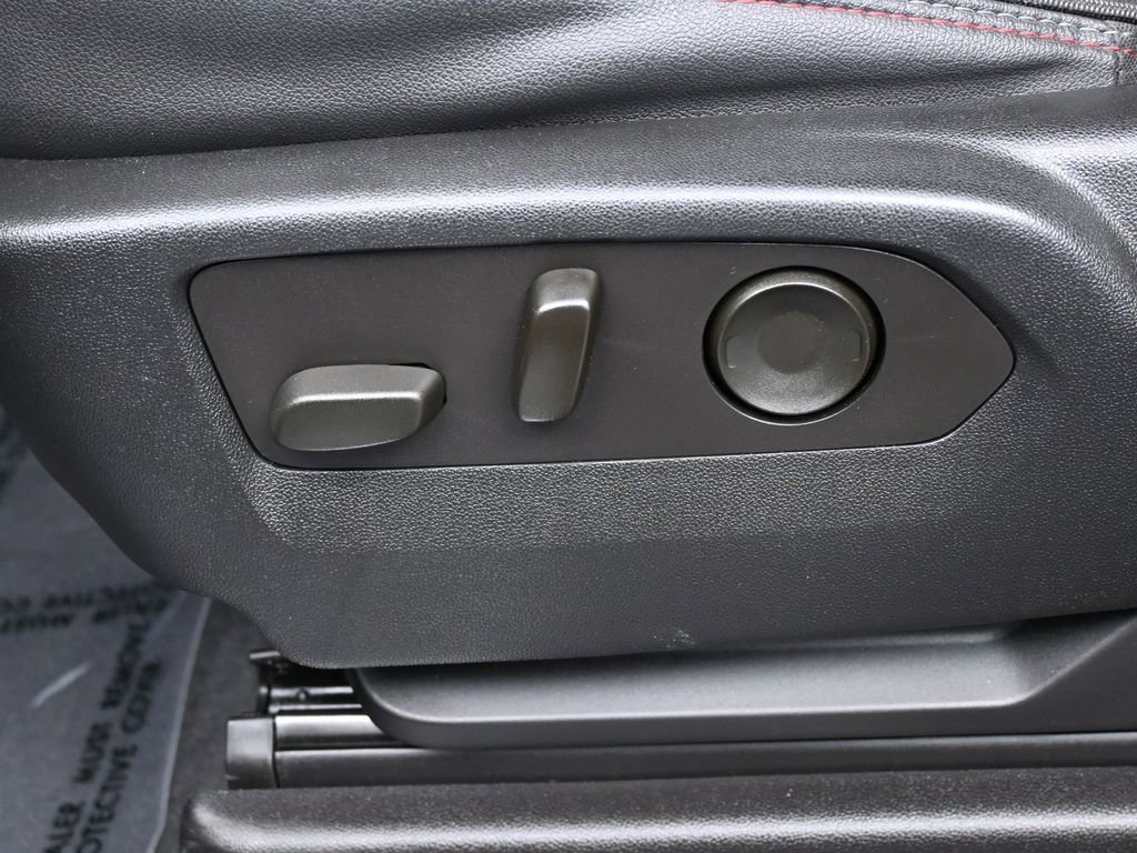 Used 2022 Chevrolet Tahoe RST w/ Luxury Package image 12