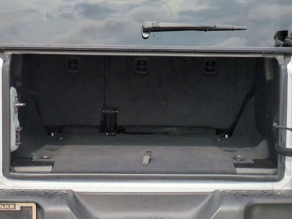 Used 2022 Jeep Wrangler Unlimited Sport image 25