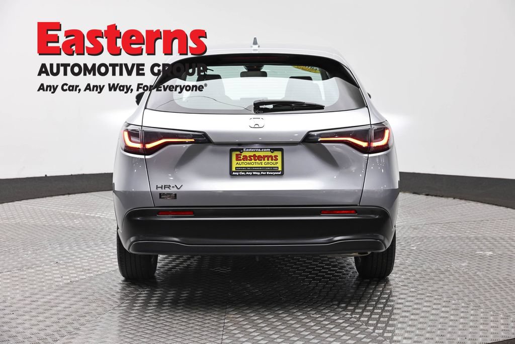 Used 2025 Honda HR-V LX image 6