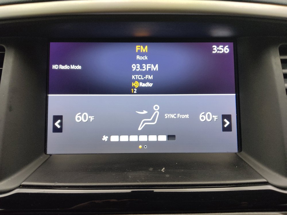 Used 2020 Nissan Pathfinder S FWD image 25