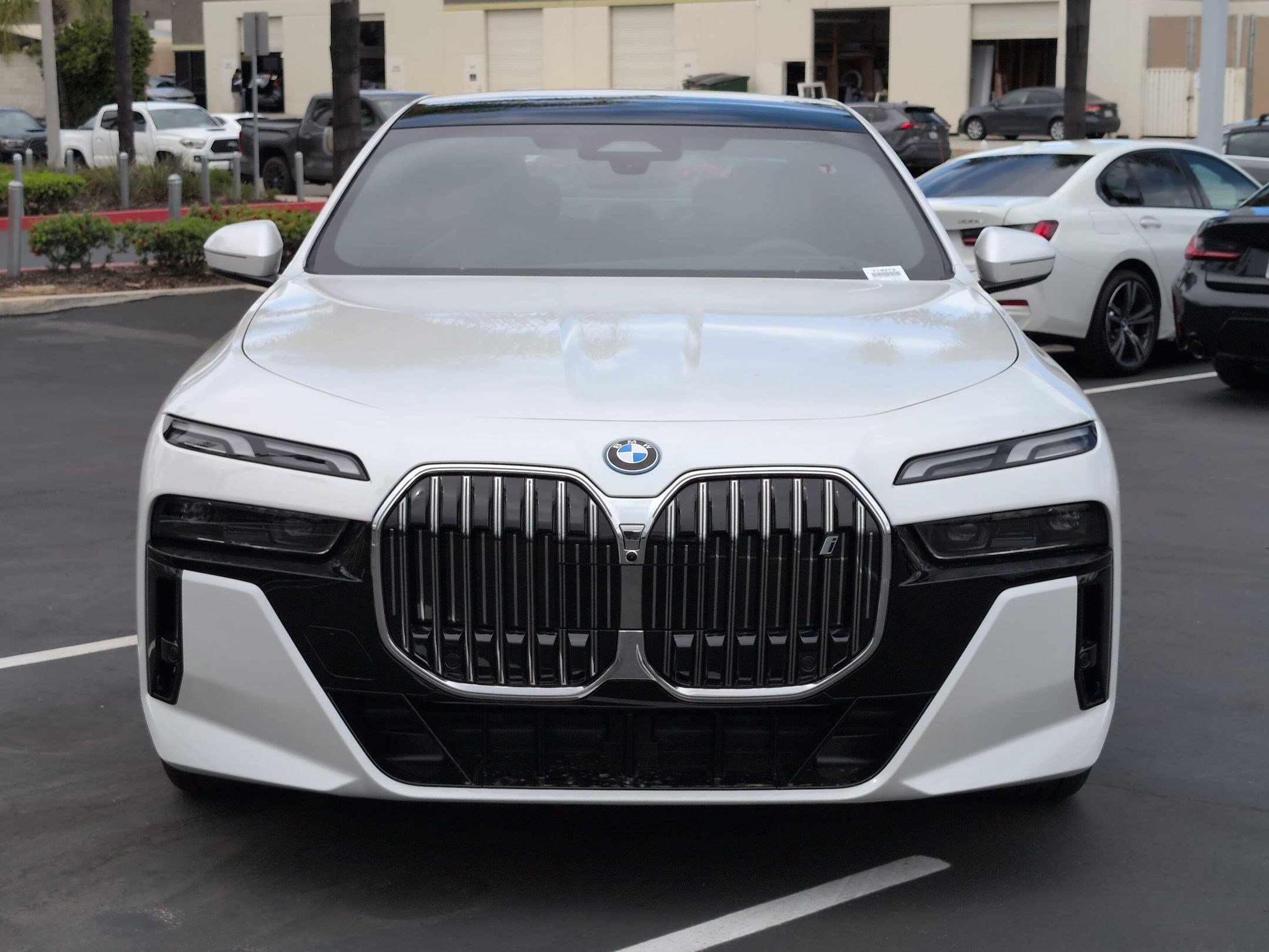 New 2026 BMW i7 eDrive50 w/ M Sport Package RWD image 3