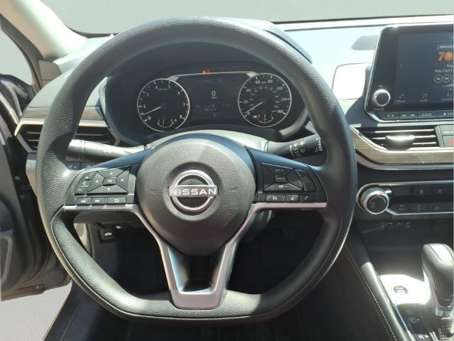 Used 2023 Nissan Altima 2.5 SV AWD/4WD image 15