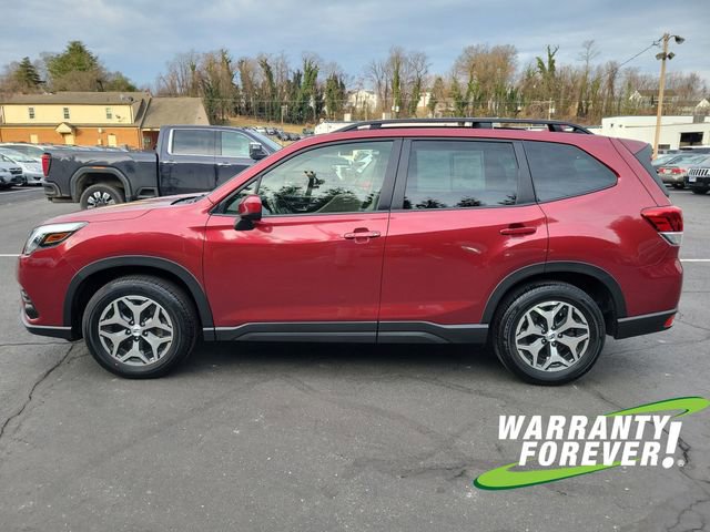 Used 2023 Subaru Forester Premium image 4