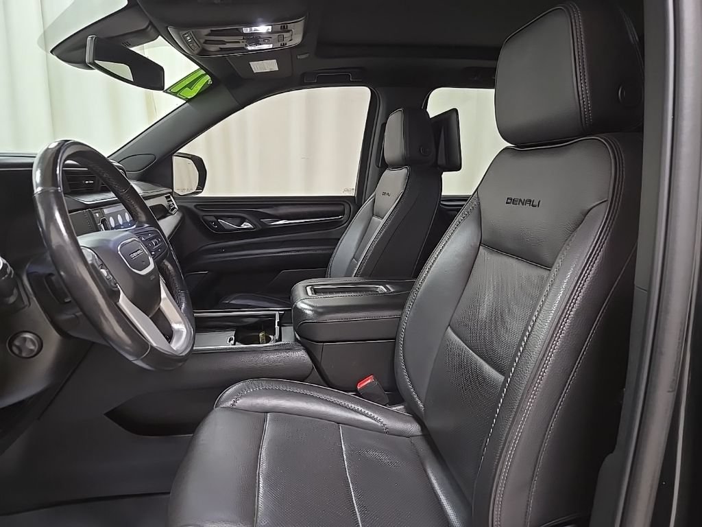 Used 2021 GMC Yukon XL Denali AWD/4WD image 6