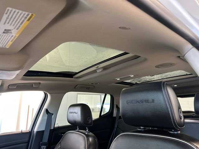 Used 2019 GMC Acadia Denali image 29