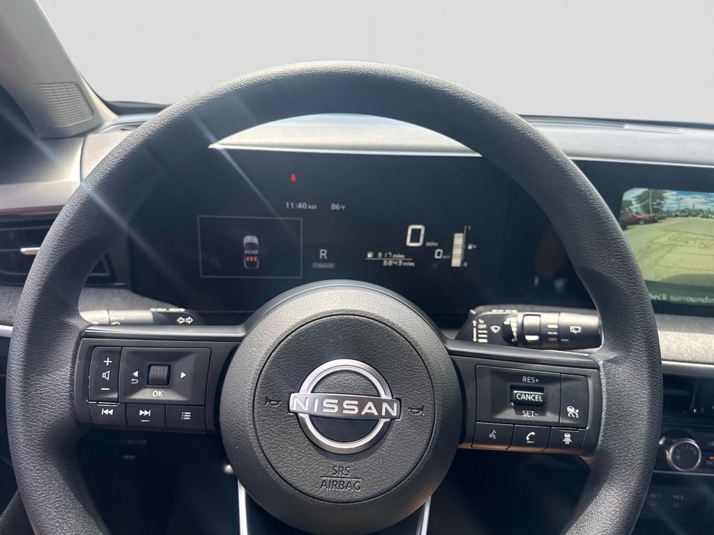 Used 2025 Nissan Kicks SV FWD image 25