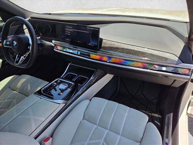 Used 2026 BMW 760i xDrive AWD/4WD image 30