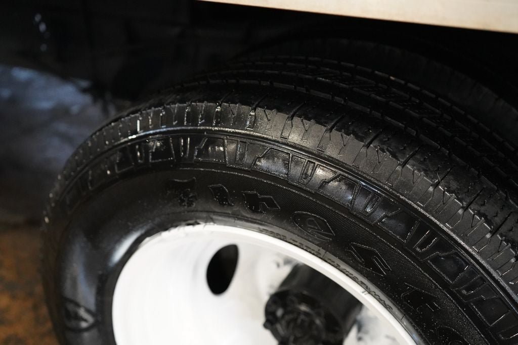 Used 2019 Ford E-350 and Econoline 350 Super Duty w/ Power Windows & Locks Group RWD image 21