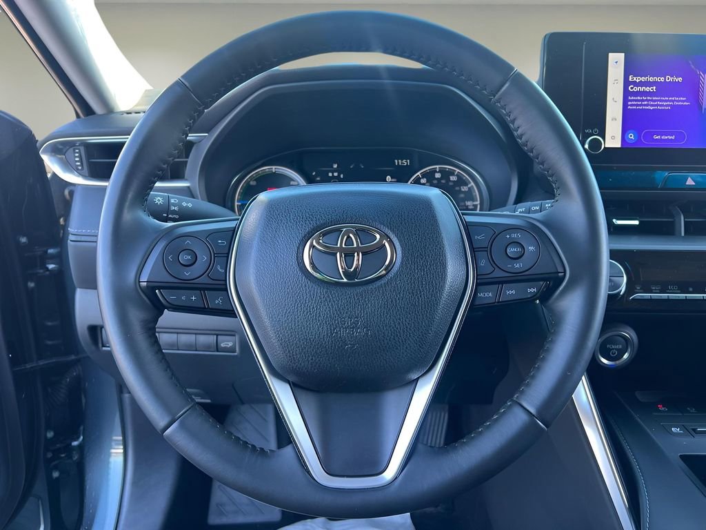 Used 2024 Toyota Venza LE image 19