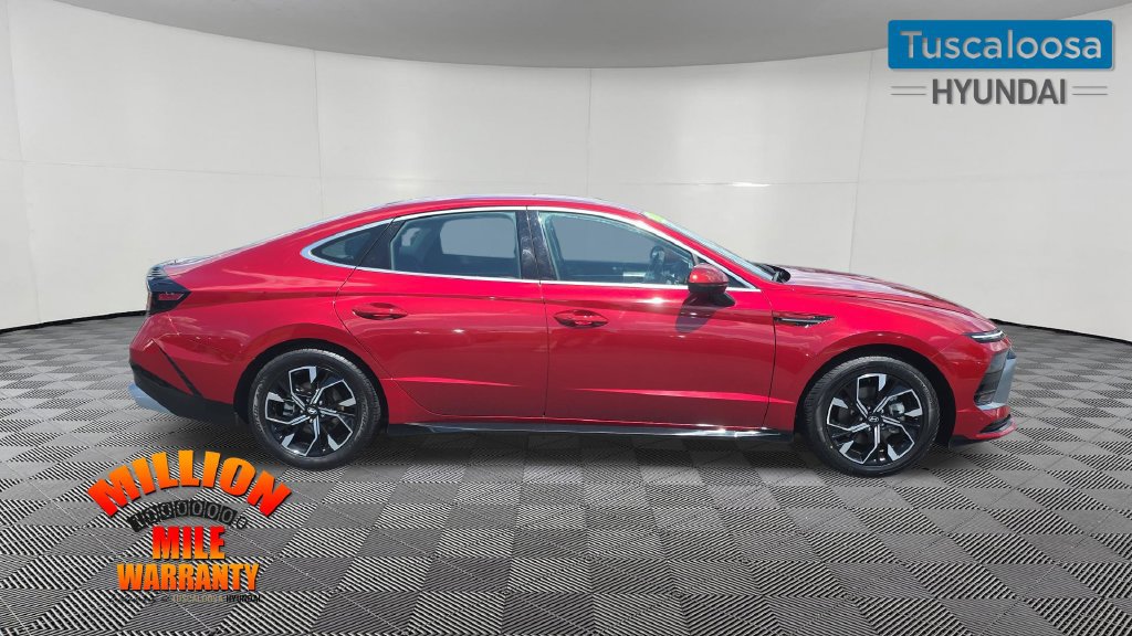 Used 2025 Hyundai Sonata SEL FWD image 9