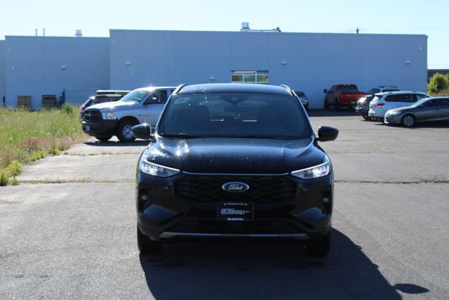 Used 2025 Ford Escape ST-Line Select w/ Tech Pack #2 AWD/4WD image 9