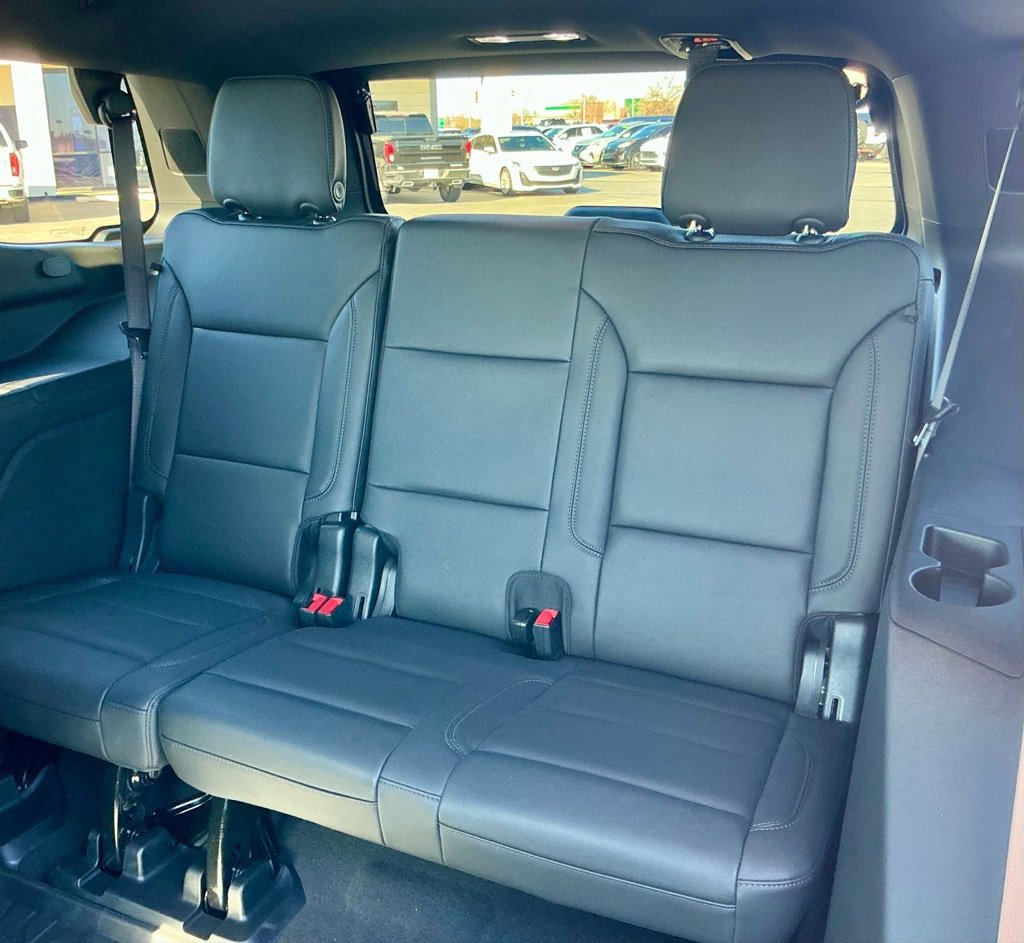 Used 2024 Chevrolet Tahoe Z71 w/ Luxury Package image 26