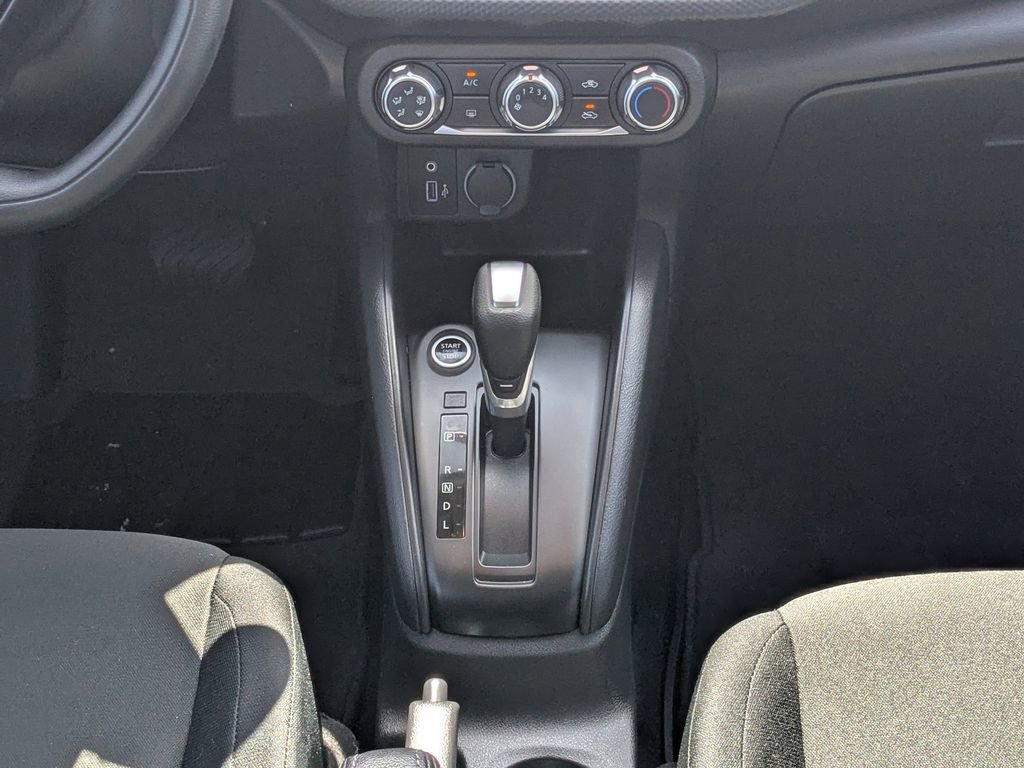 Used 2025 Nissan Kicks Play S image 16