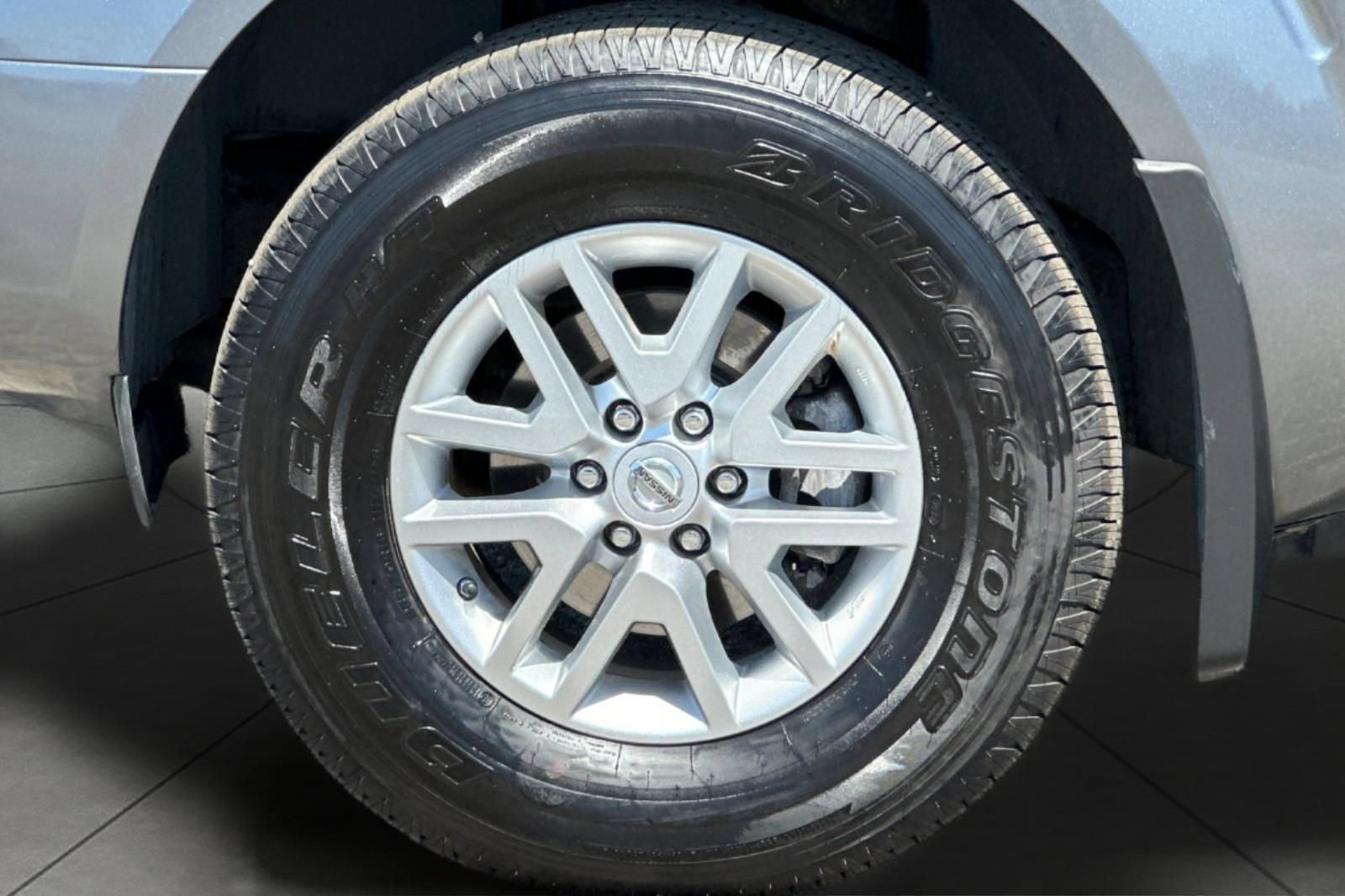 Used 2016 Nissan Frontier SV AWD/4WD image 22