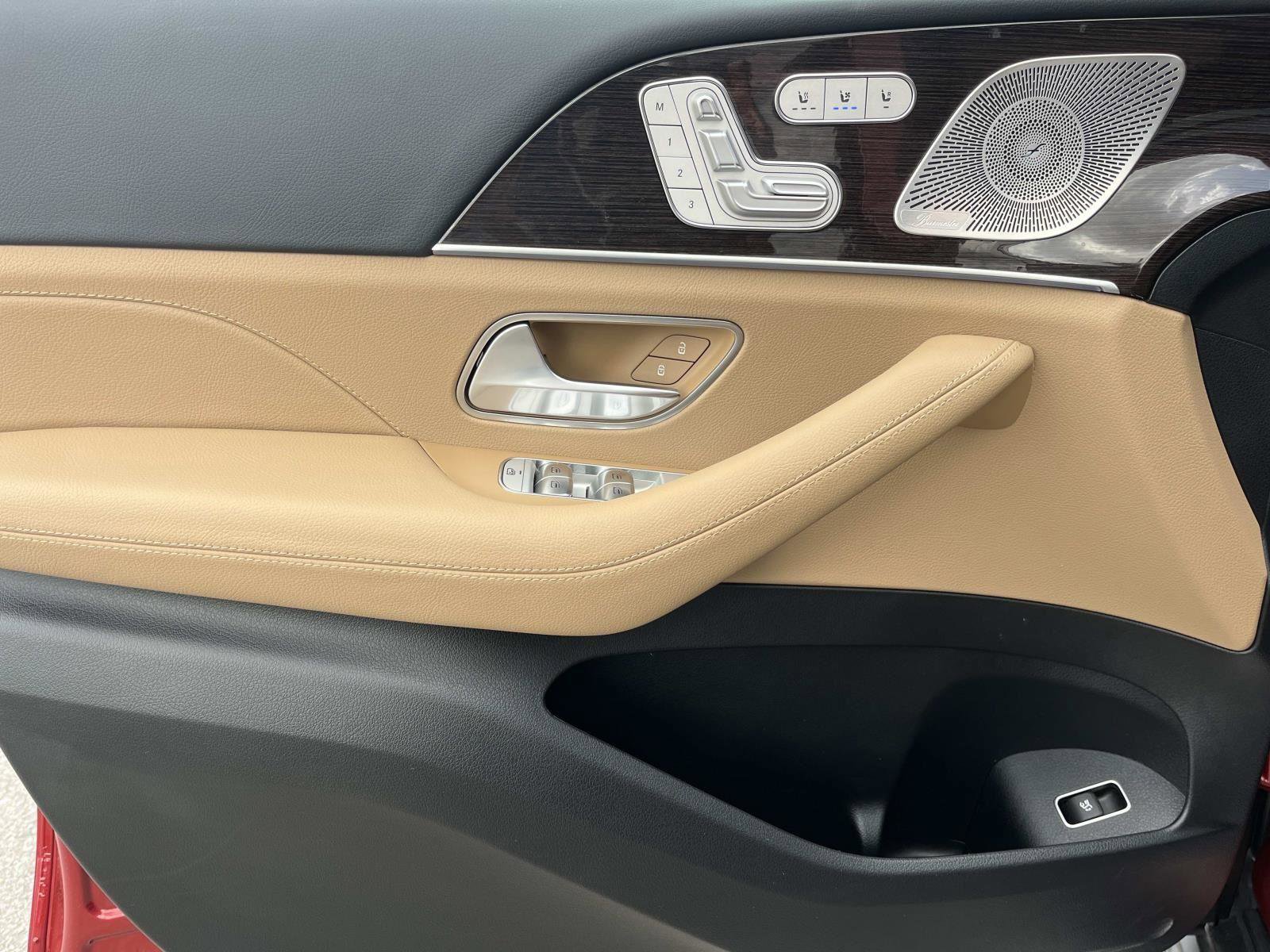 Certified 2025 Mercedes-Benz GLS 450 4MATIC image 23