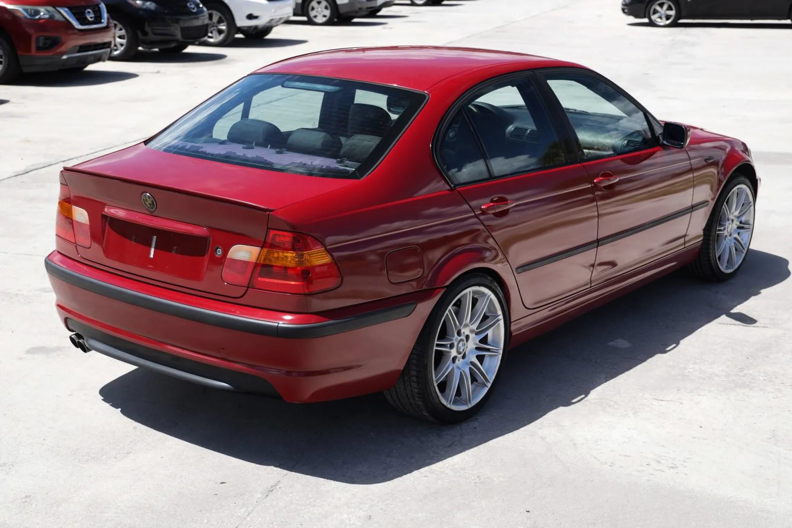 Used 2004 BMW 330i Sedan RWD image 7