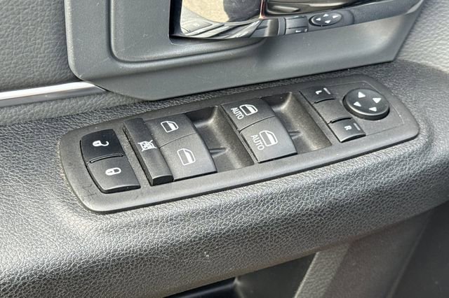 Used 2024 RAM 1500 Classic SLT image 12
