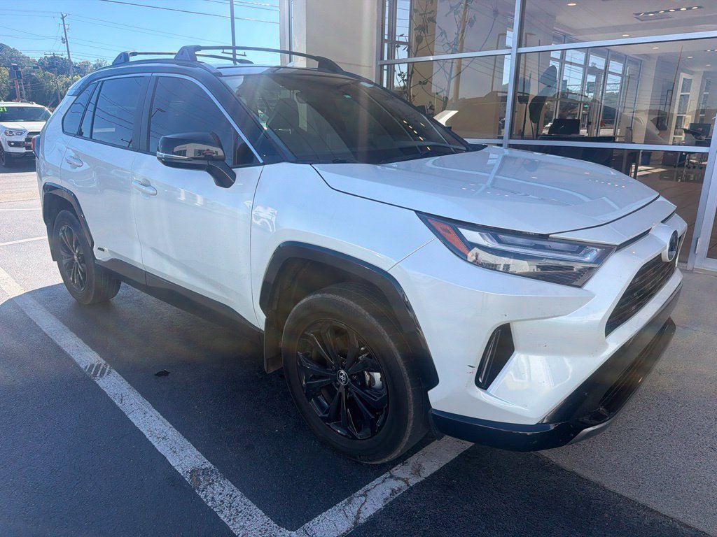 Used 2024 Toyota RAV4 XSE w/ Weather Package AWD/4WD image 1