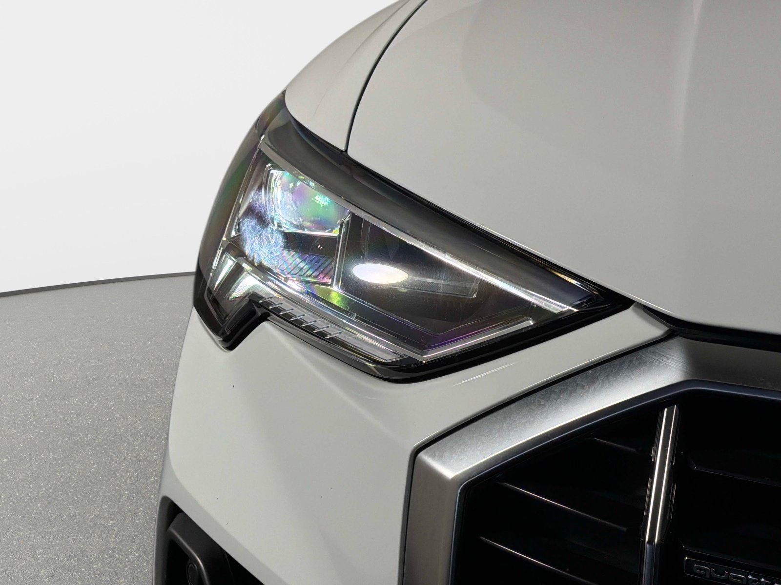 Used 2025 Audi Q3 2.0T Premium AWD/4WD image 9