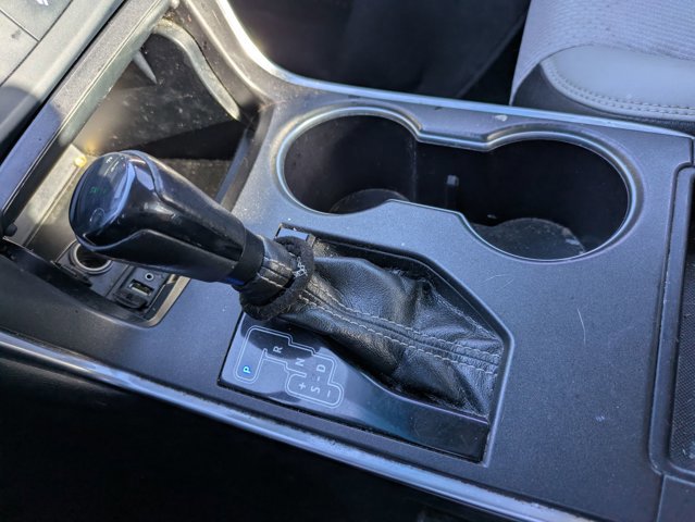 Used 2017 Toyota Camry SE FWD image 10