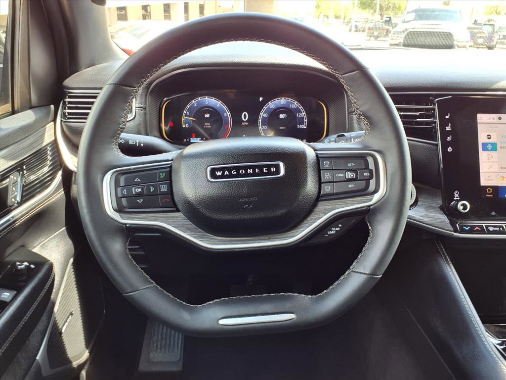 Used 2024 Jeep Wagoneer L Series III w/ Flexible Seating Group image 12