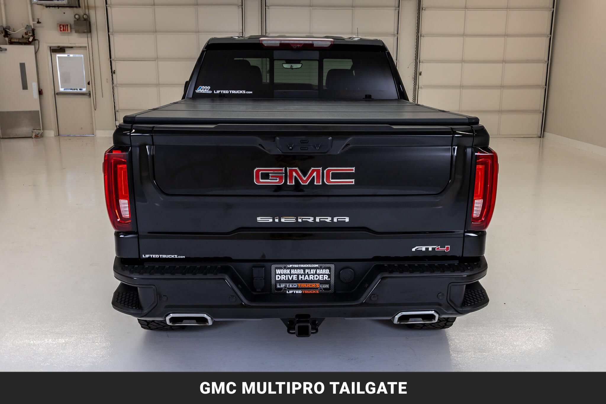 Used 2024 GMC Sierra 1500 AT4 w/ Technology Package AWD/4WD image 8