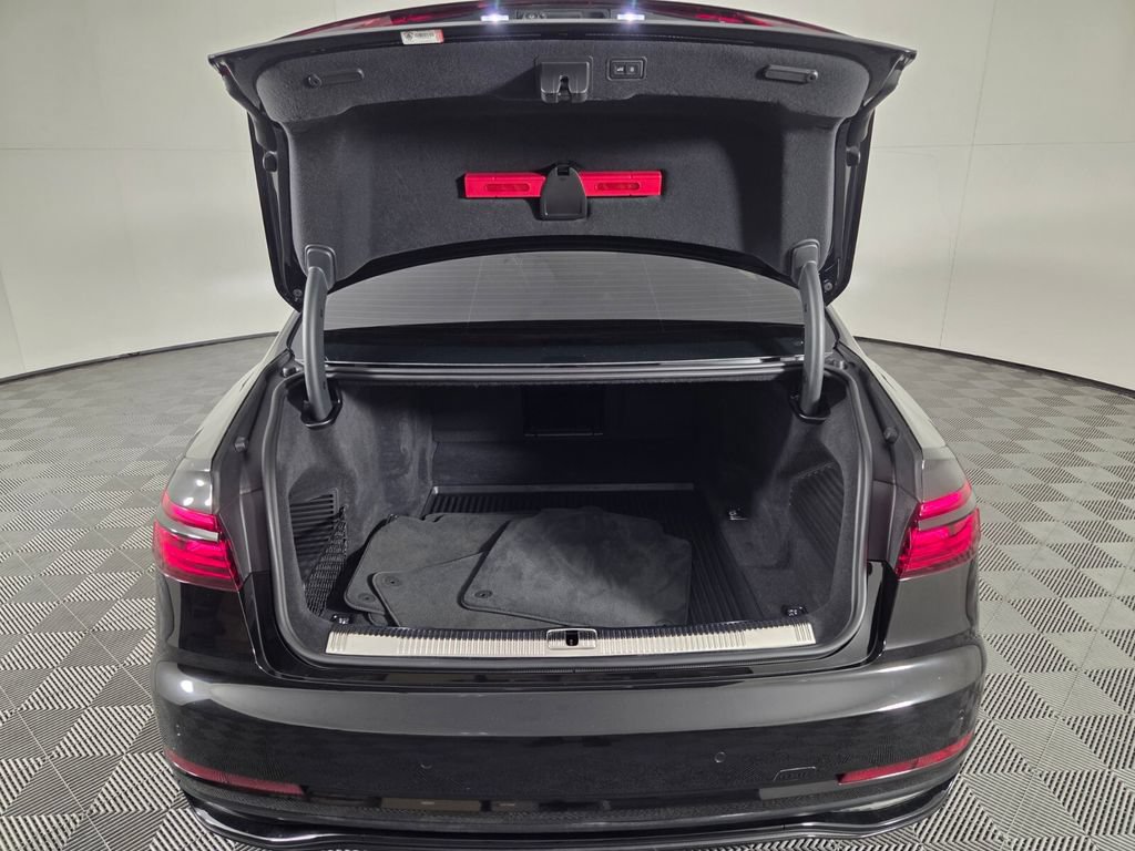 Used 2024 Audi A8 L 3.0T AWD/4WD image 29