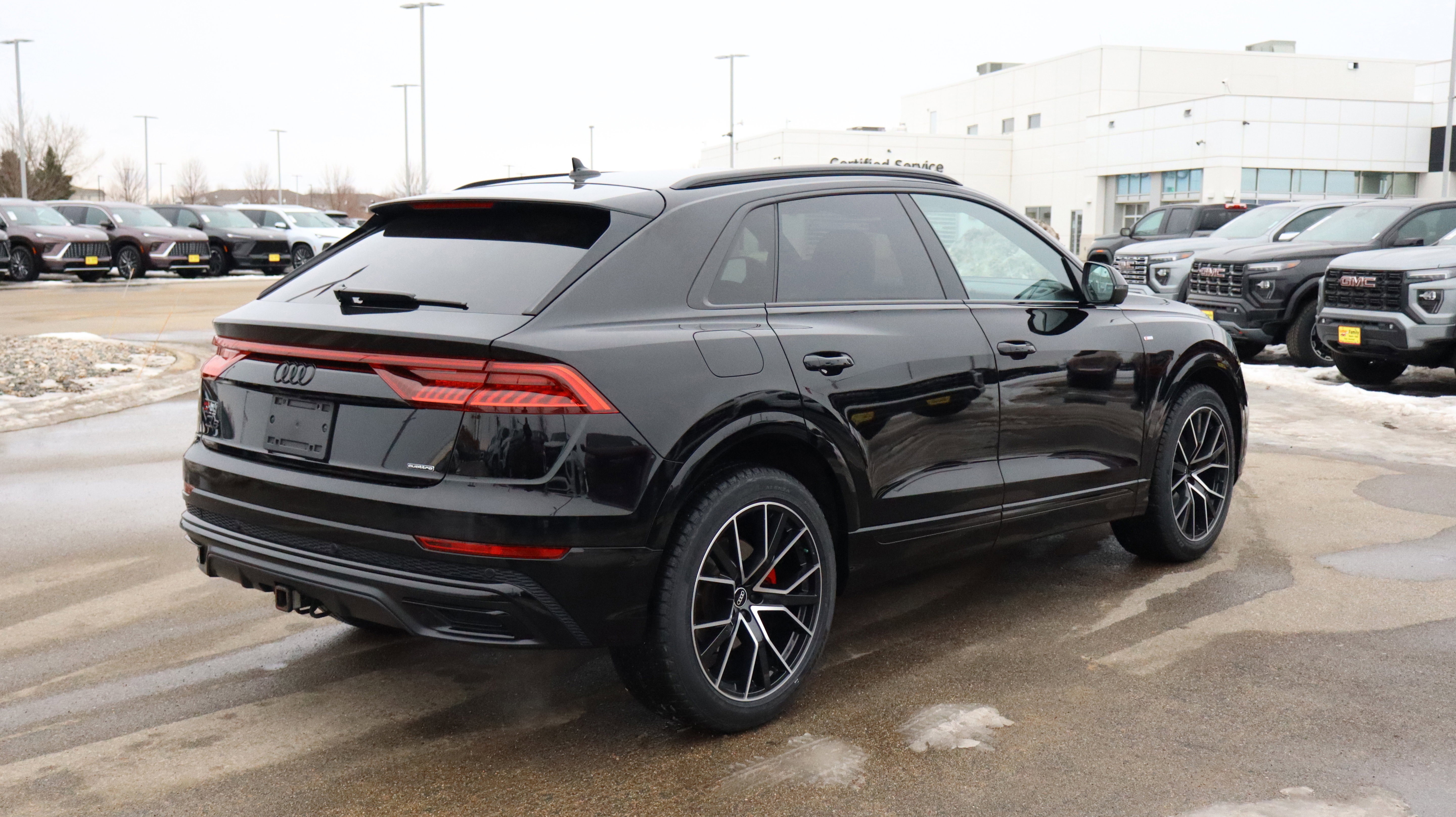 Used 2021 Audi Q8 Premium Plus image 5