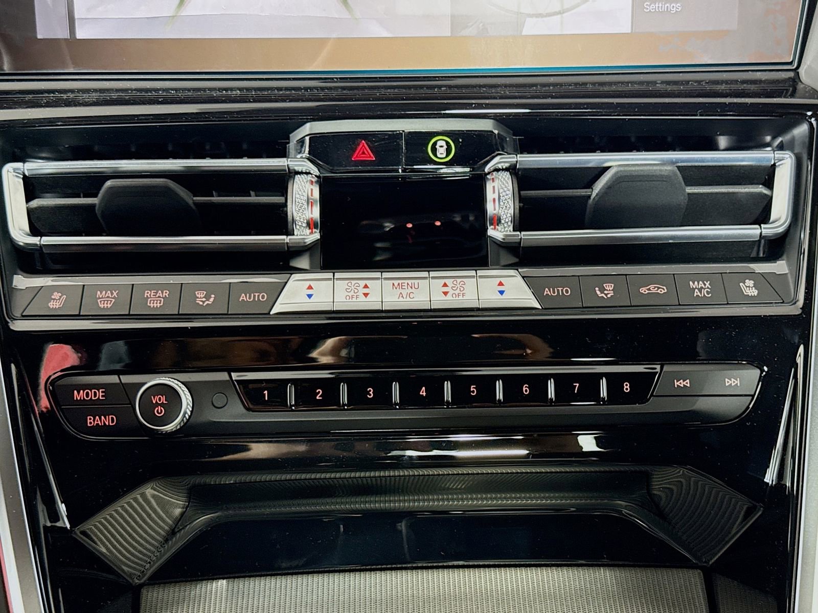 New 2026 BMW 840i Convertible w/ Comfort Seating Package RWD image 16