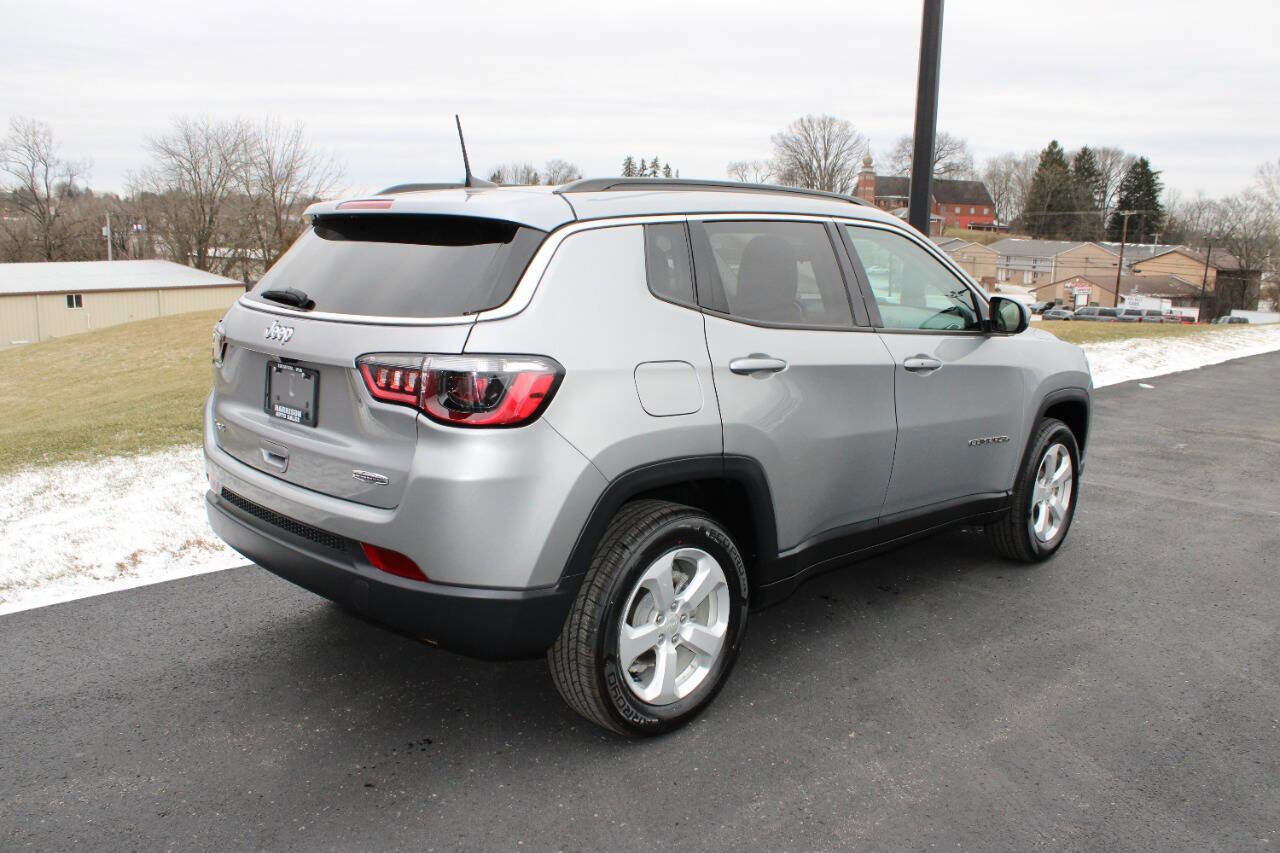 Used 2021 Jeep Compass Latitude AWD/4WD image 4
