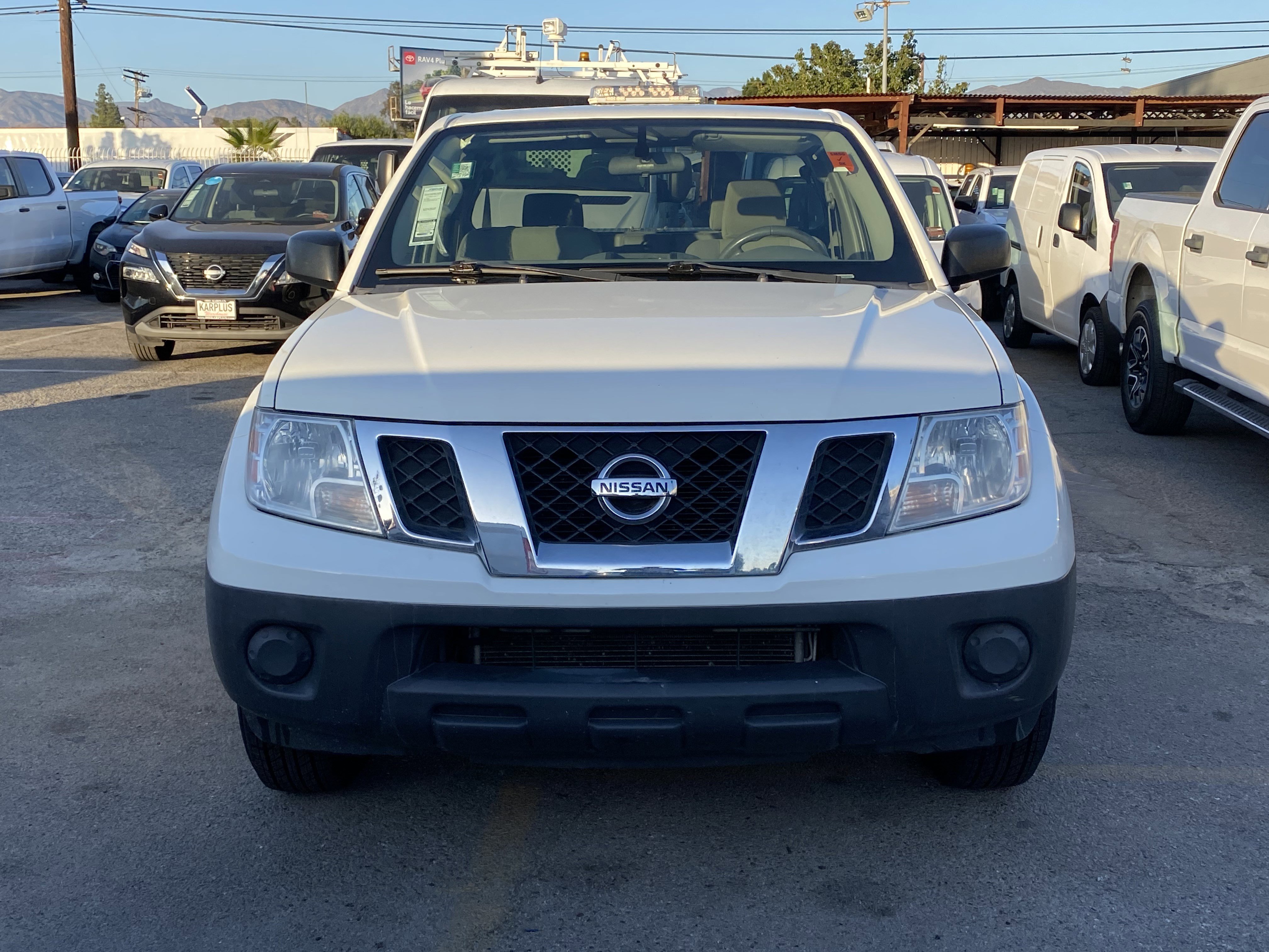 Used 2019 Nissan Frontier S image 3