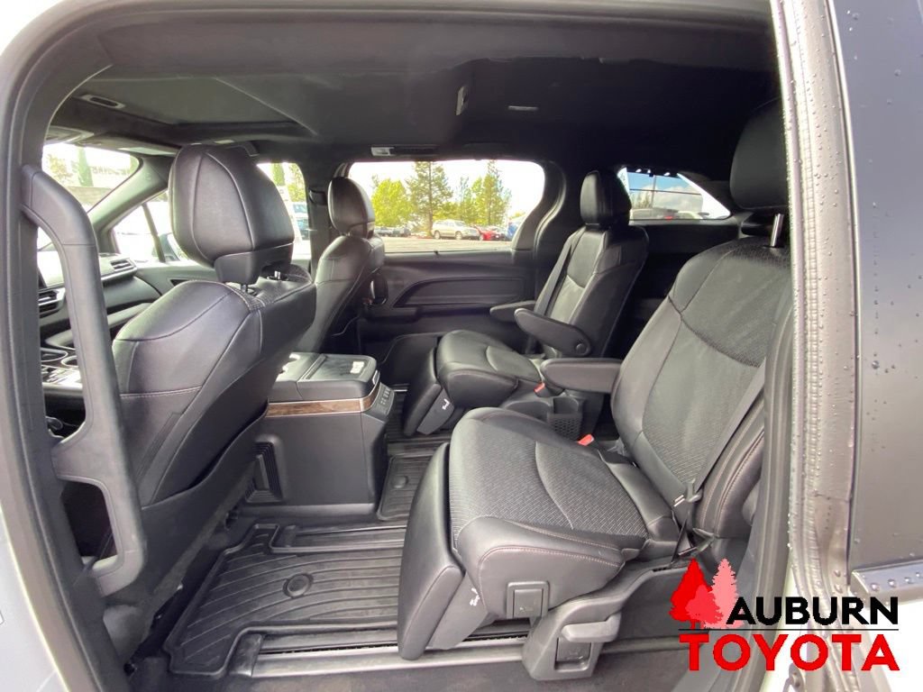 New 2026 Toyota Sienna Platinum AWD/4WD image 25