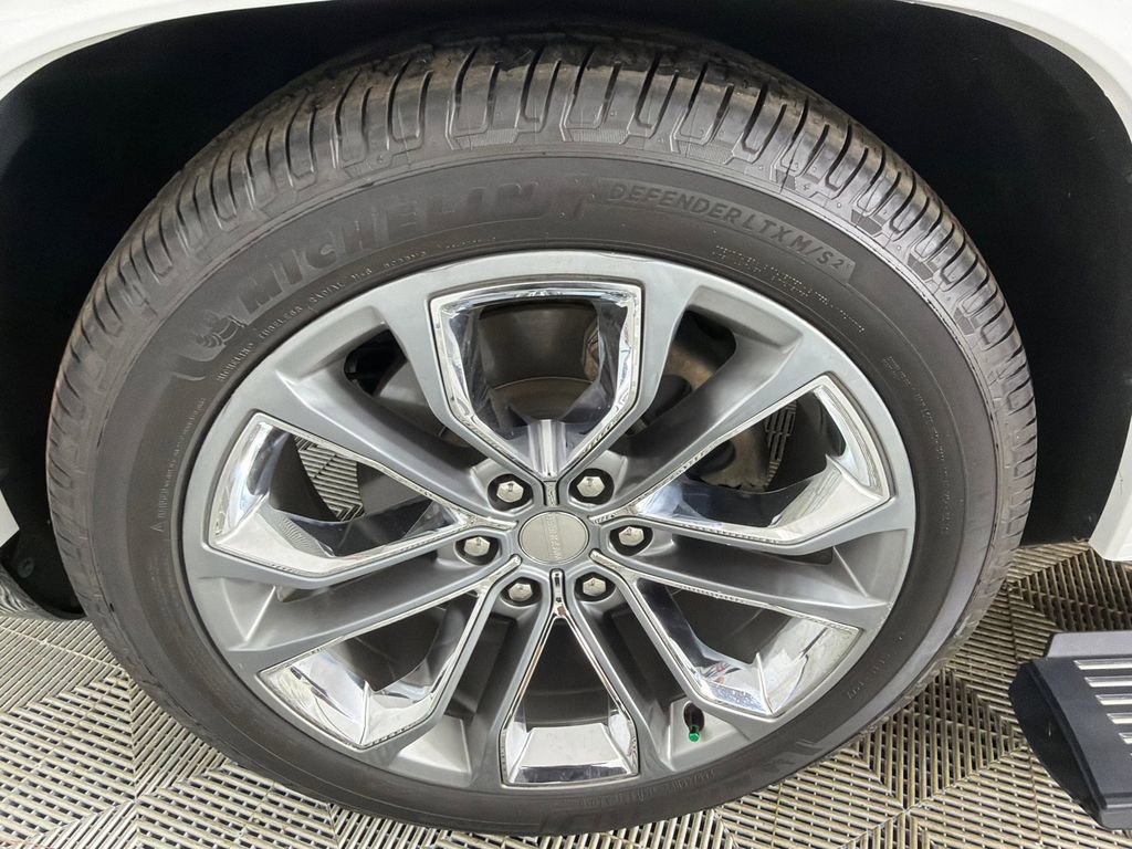 Used 2023 Jeep Grand Wagoneer Series II image 13