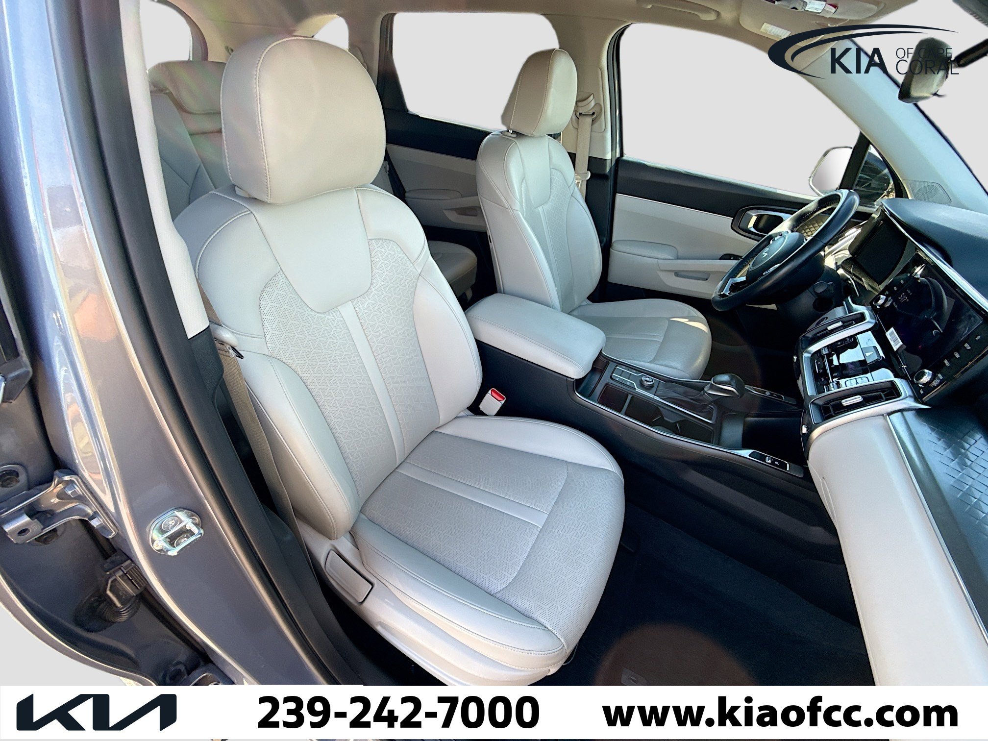 Certified 2023 Kia Sorento S w/ Panoramic Sunroof Package image 14
