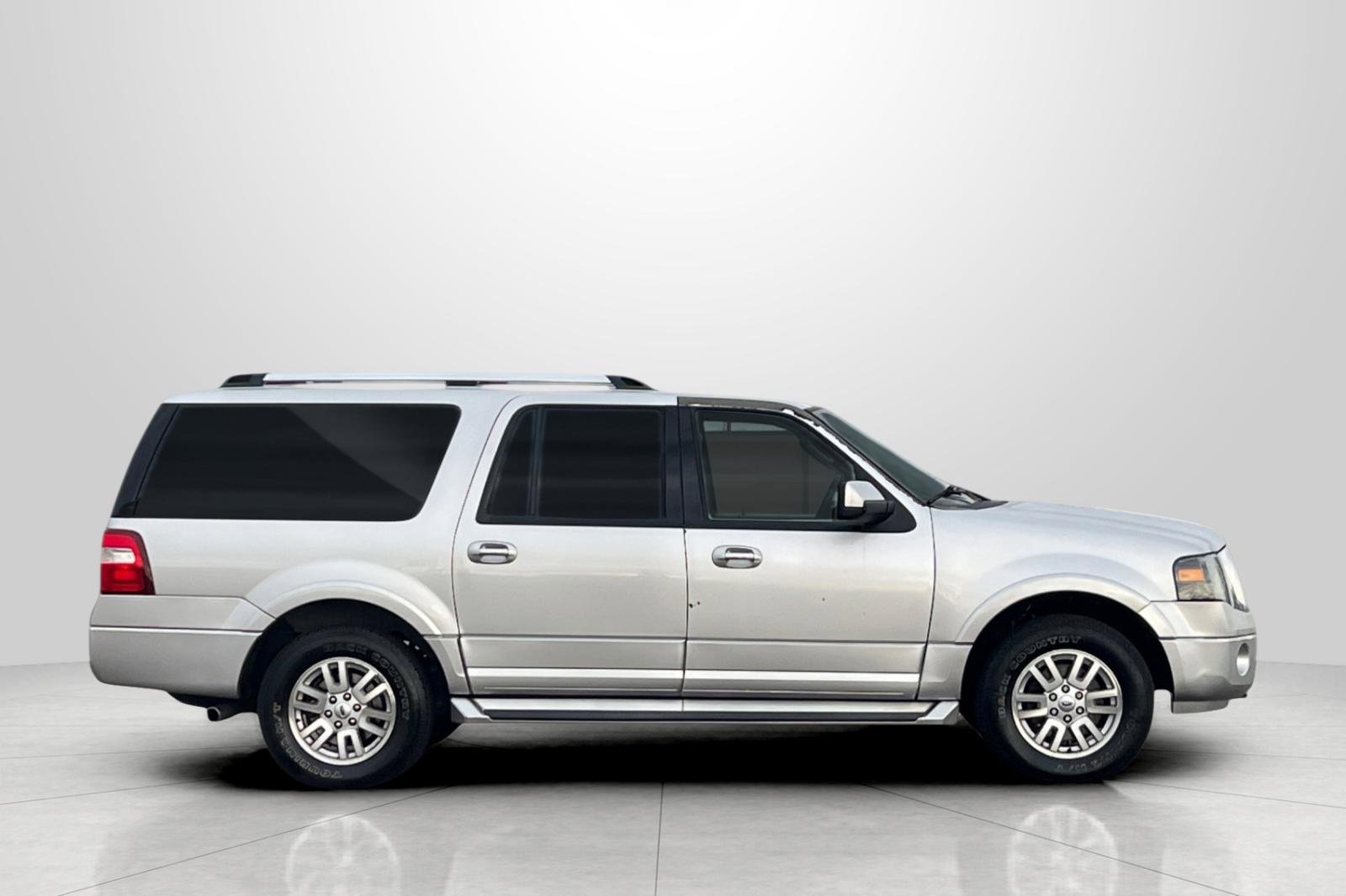 Used 2013 Ford Expedition EL Limited image 3