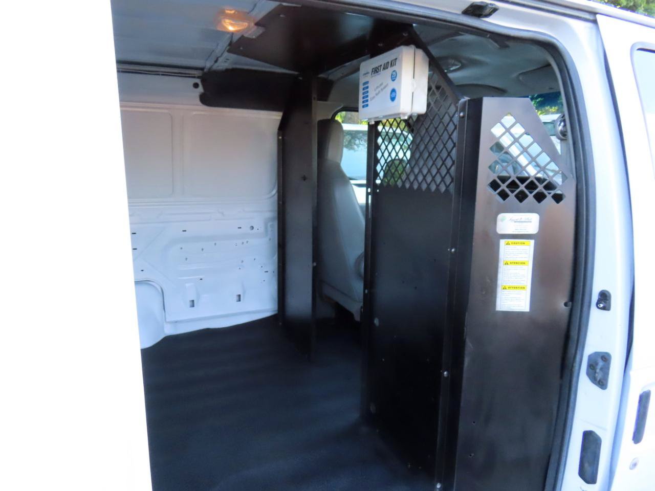 Used 2014 Ford E-150 and Econoline 150 RWD image 9