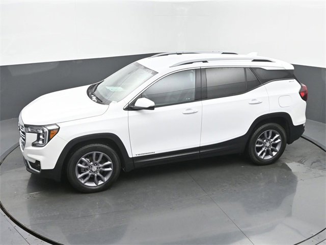 Used 2023 GMC Terrain SLT w/ LPO, Floor Liner Package image 39