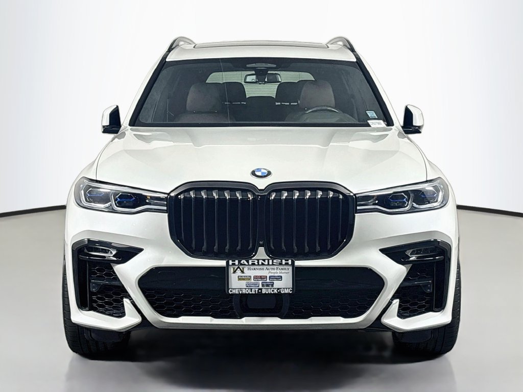 Used 2021 BMW X7 M50i w/ Dynamic Handling Package AWD/4WD image 2