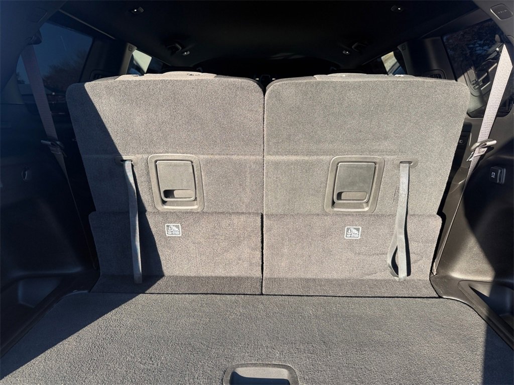 Used 2024 Jeep Grand Cherokee L Laredo w/ Luxury Tech Group I image 19