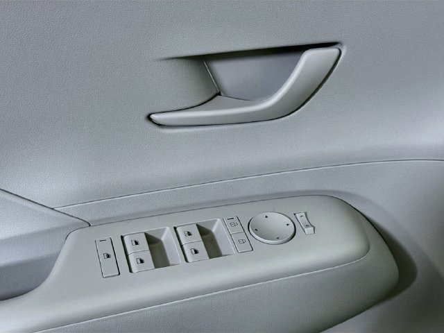 Certified 2024 Hyundai Kona SE AWD/4WD image 19