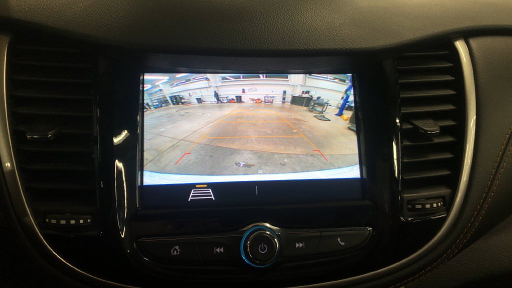 Used 2020 Chevrolet Trax LT w/ LT Convenience Package AWD/4WD image 10