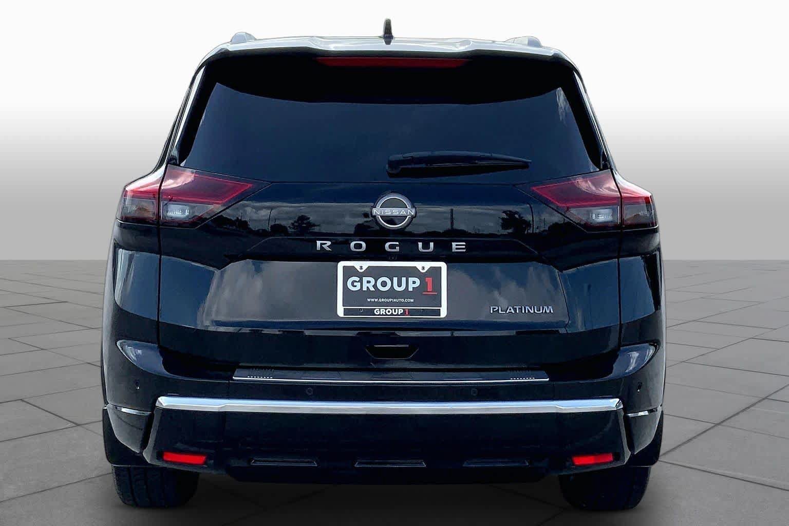 Used 2024 Nissan Rogue Platinum FWD image 5