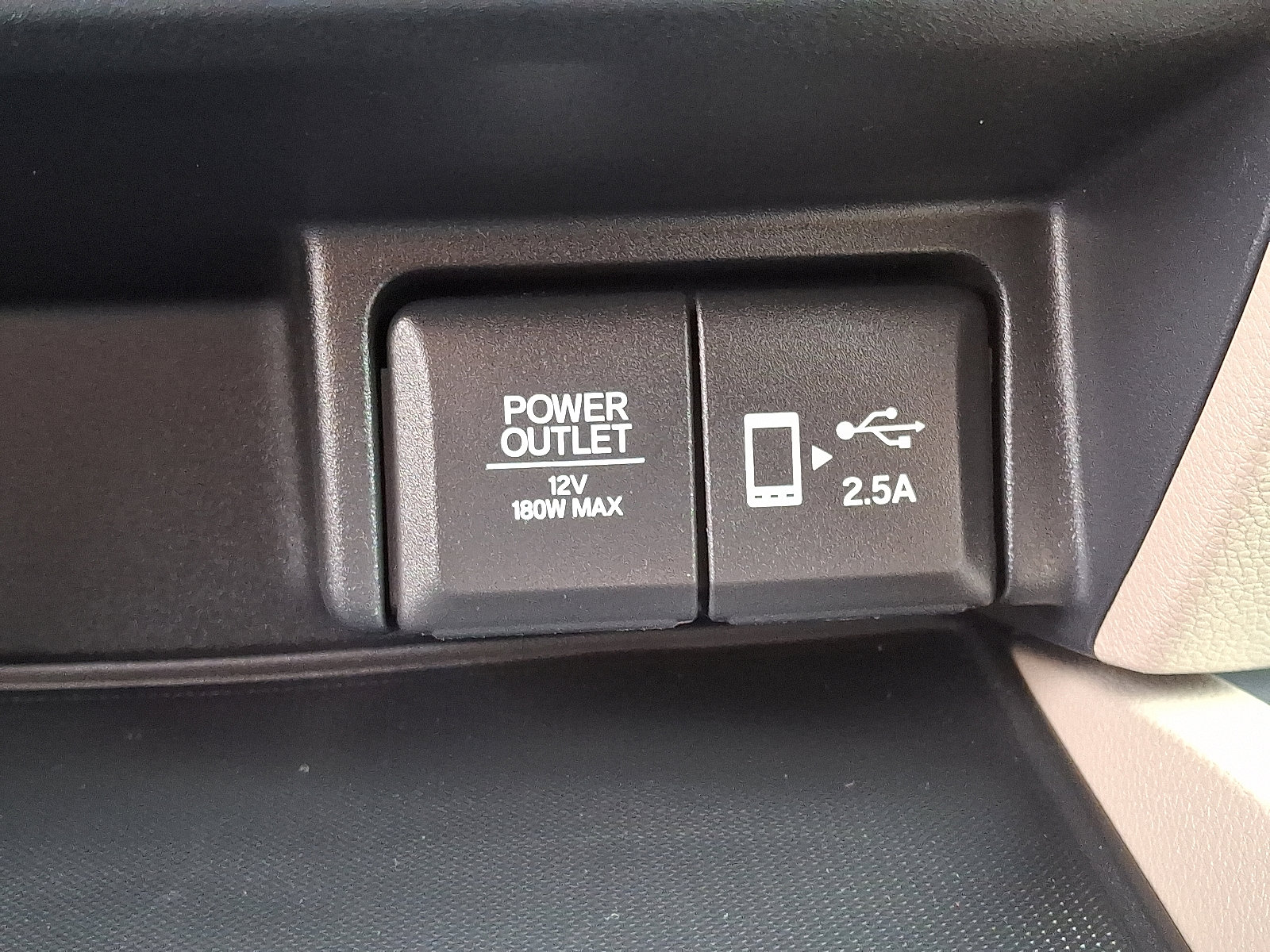 Used 2020 Honda Pilot EX image 25