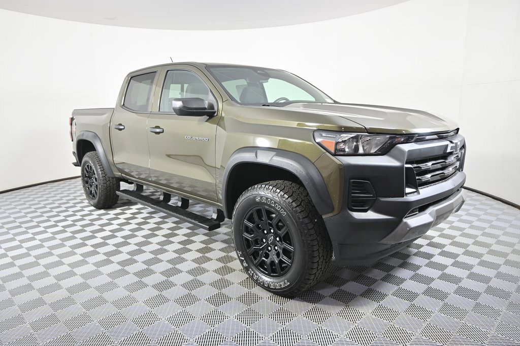 Used 2024 Chevrolet Colorado Trail Boss w/ Advanced Trailering Package image 10