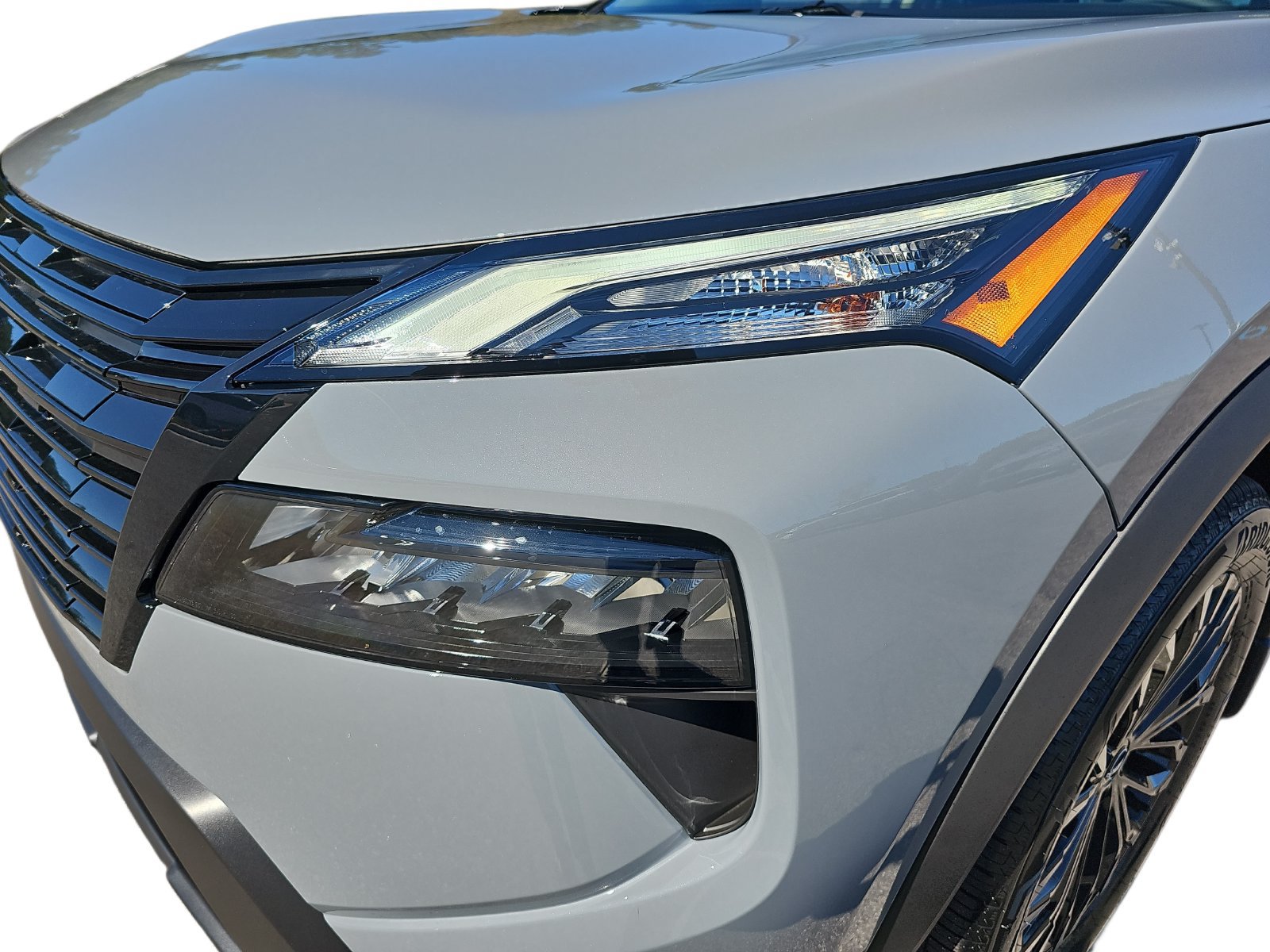 New 2027 Nissan Rogue Dark Armor FWD image 32