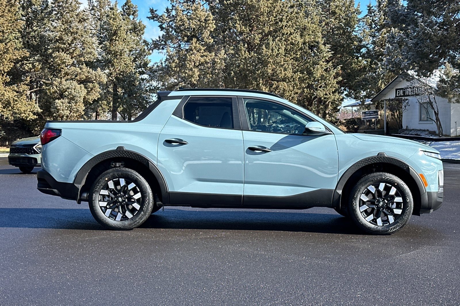 Certified 2025 Hyundai Santa Cruz SEL image 3