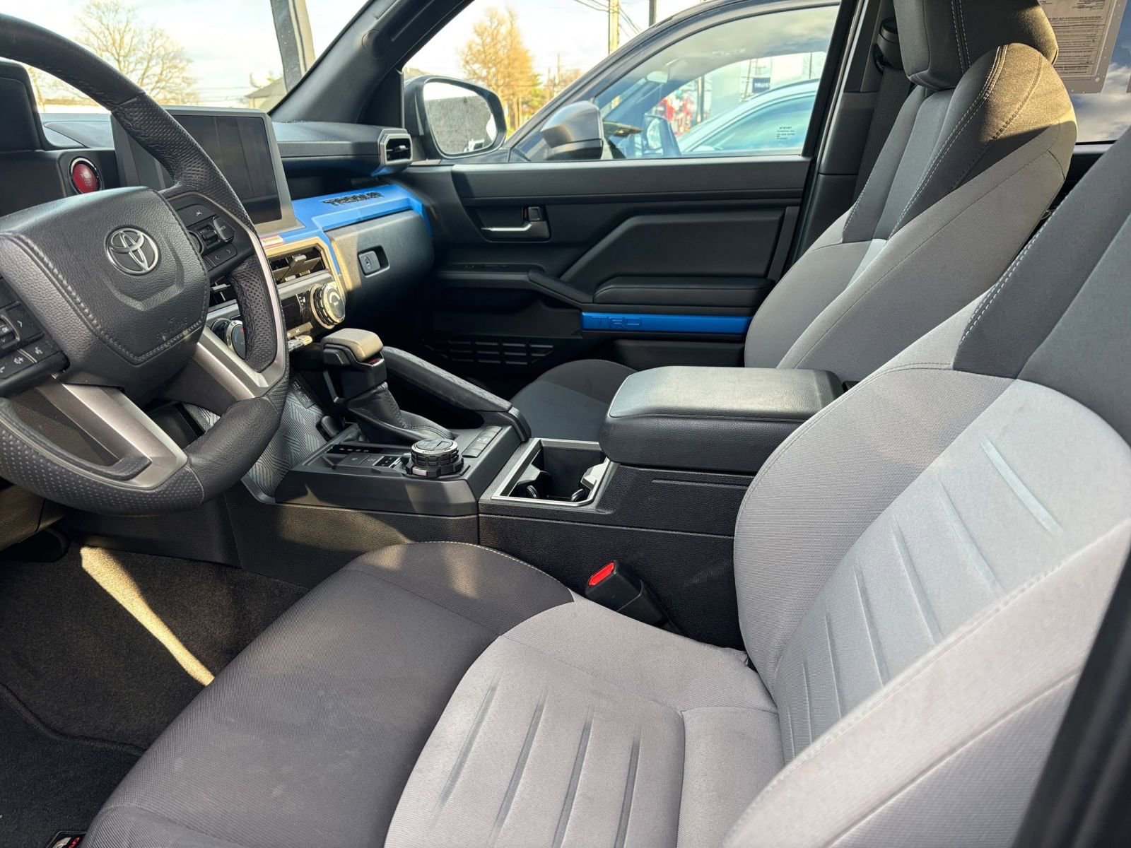 Used 2025 Toyota Tacoma SR image 25