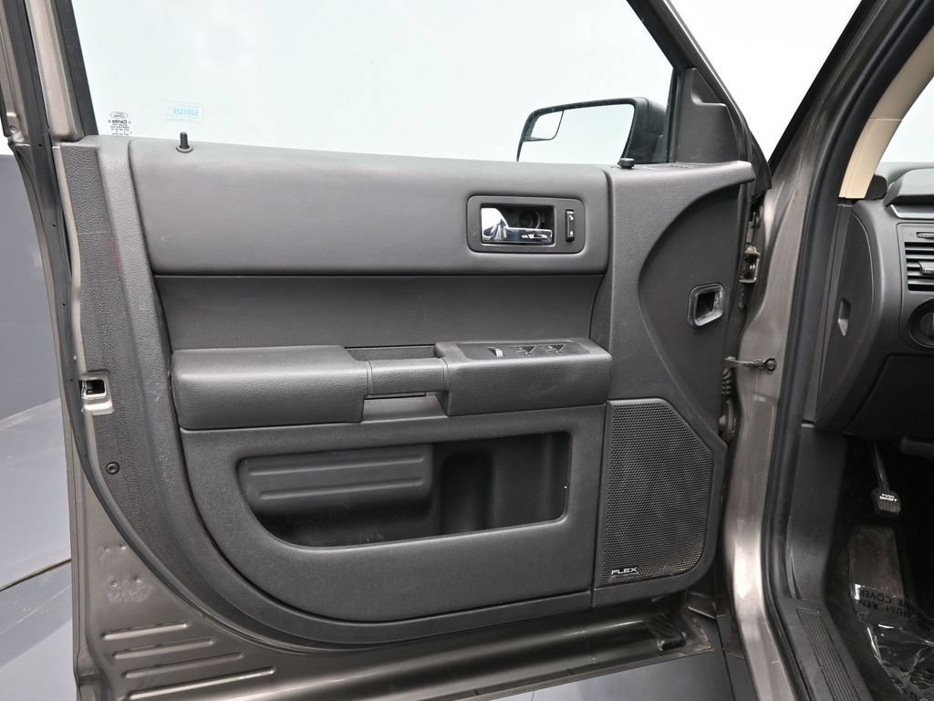 Used 2013 Ford Flex SE FWD image 16