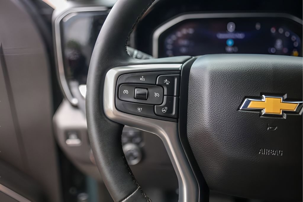 Used 2026 Chevrolet Silverado 1500 LT RWD image 18