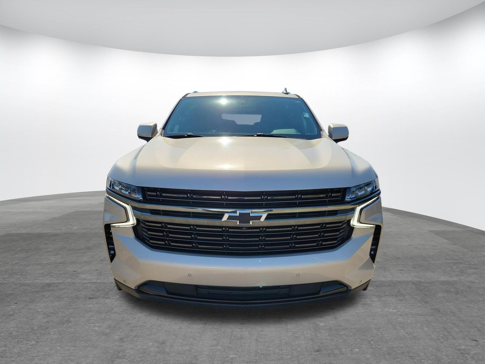 Used 2021 Chevrolet Tahoe RST w/ Luxury Package AWD/4WD image 2